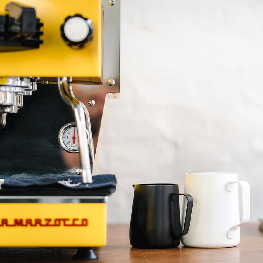 Rhino Stealth Milk Pitcher 360/600ml - Black